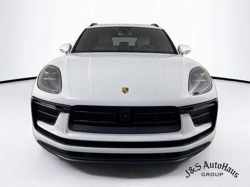 Used 2022 Porsche Macan S AWD/4WD image 2