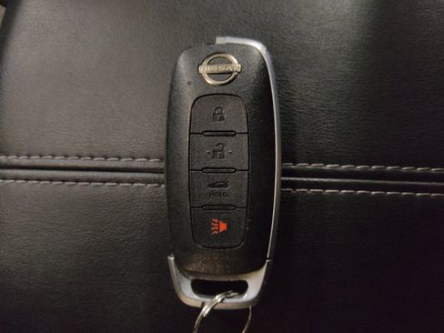 Used 2024 Nissan Sentra S FWD image 32