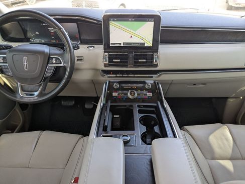 Used 2021 Lincoln Navigator L Reserve image 21