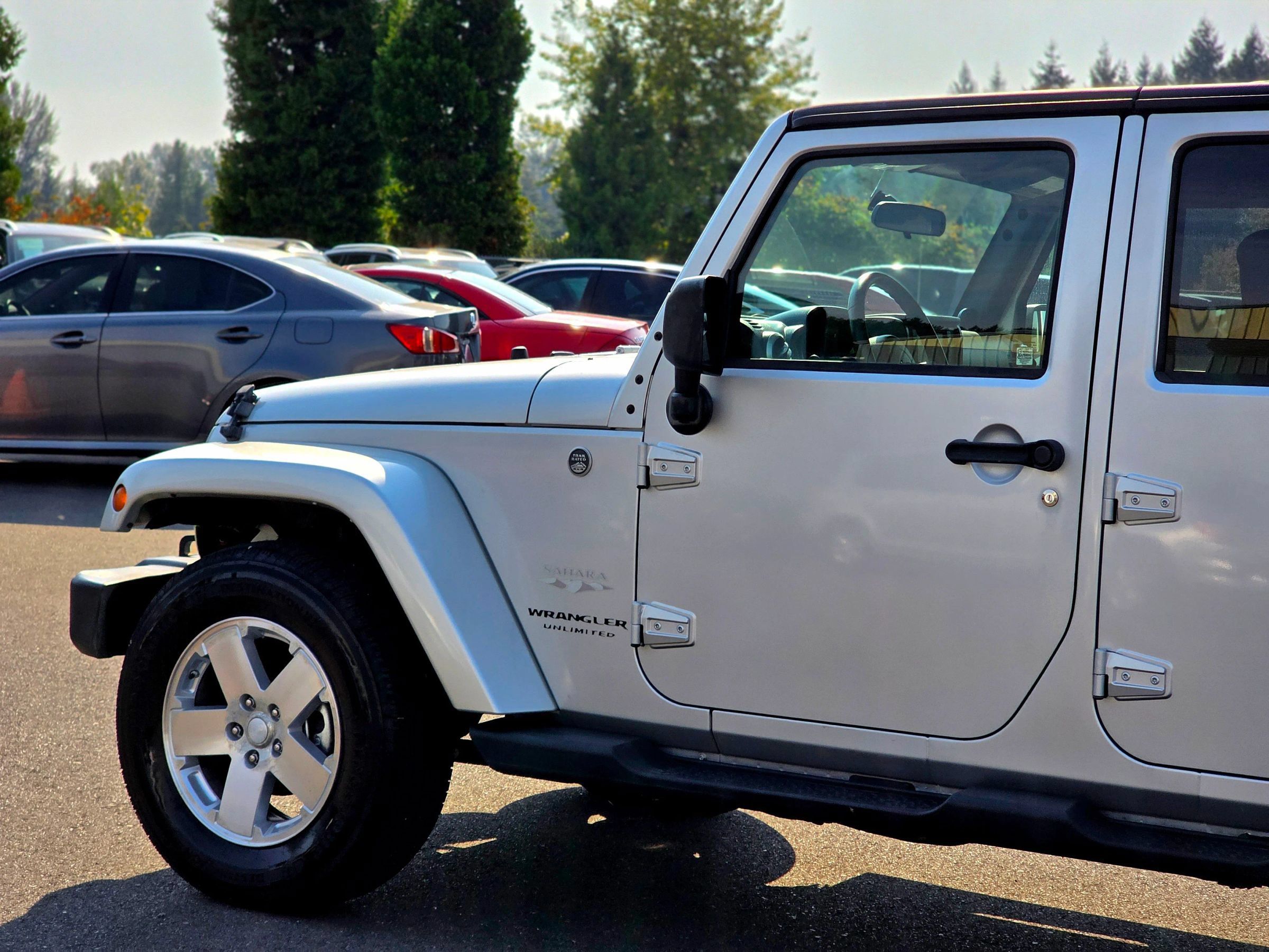 Used 2008 Jeep Wrangler Unlimited Sahara AWD/4WD image 6