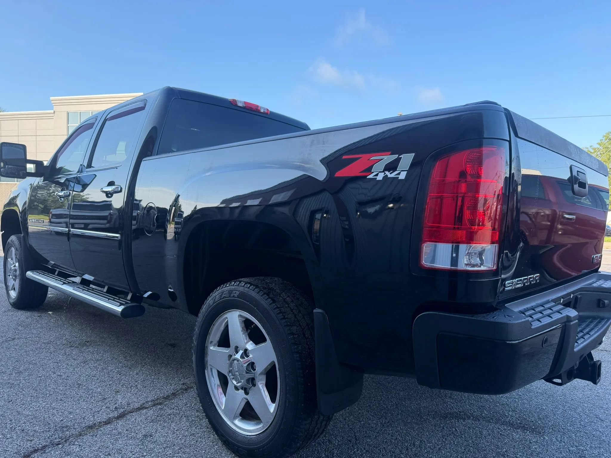 Used 2014 GMC Sierra 2500 Denali AWD/4WD image 11