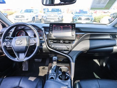Used 2022 Toyota Camry XSE FWD image 2