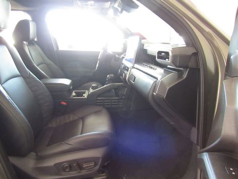 Used 2024 Toyota Tacoma TRD Sport w/ TRD Sport Premium Package image 22