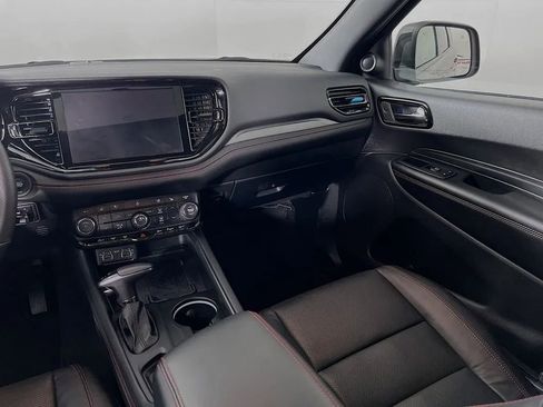 Used 2025 Dodge Durango GT image 25