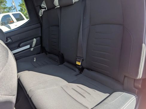 Used 2024 Toyota Tacoma TRD Off-Road image 9