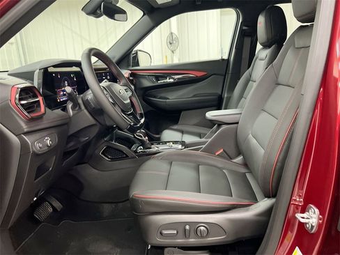Used 2025 Chevrolet TrailBlazer RS image 18