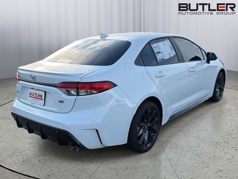 New 2026 Toyota Corolla SE FWD image 6