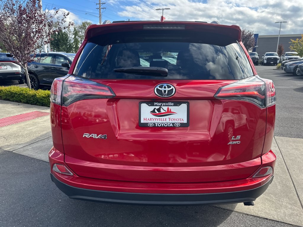 Certified 2017 Toyota RAV4 LE AWD/4WD image 4