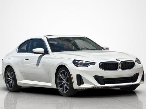 Used 2024 BMW 230i Coupe w/ Convenience Package RWD image 7