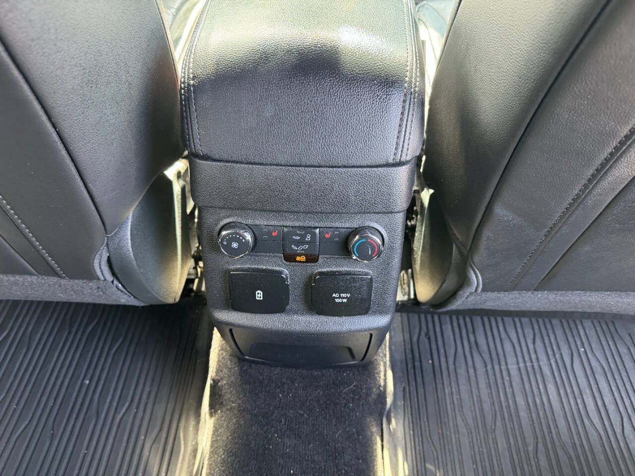 Used 2018 Ford Explorer Limited w/ Equipment Group 301A FWD image 43
