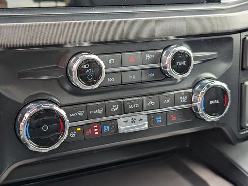 New 2026 Ford F250 Platinum w/ Tremor Off-Road Package image 18