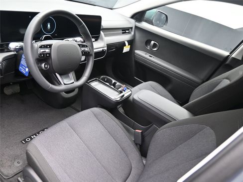 New 2026 Hyundai Ioniq 5 SE image 9