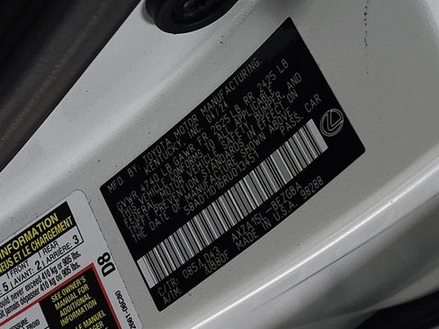 Certified 2024 Lexus ES 250 w/ Premium Package image 31