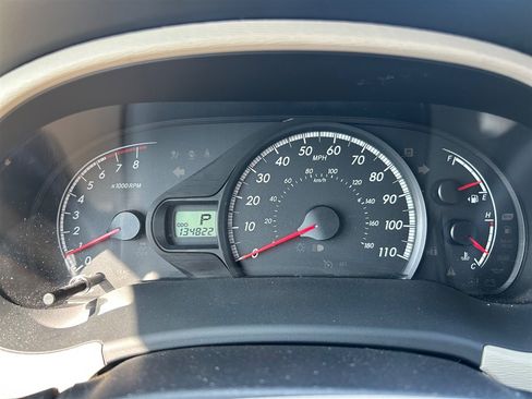 Used 2012 Toyota Sienna LE w/ Towing Pkg AWD/4WD image 15