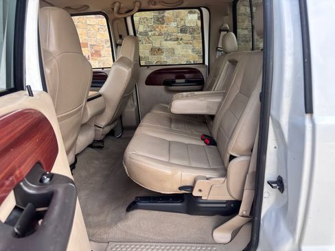 Used 2005 Ford F350 Lariat AWD/4WD image 31
