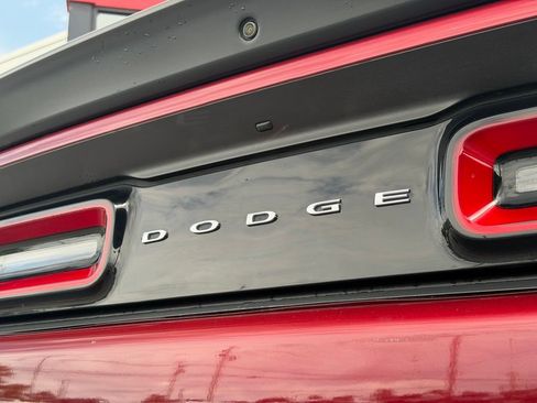 Used 2022 Dodge Challenger SRT Hellcat RWD image 10