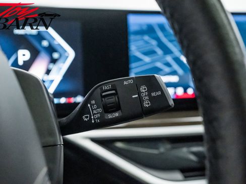 Used 2024 BMW X5 xDrive40i w/ Parking Assistance Package AWD/4WD image 35