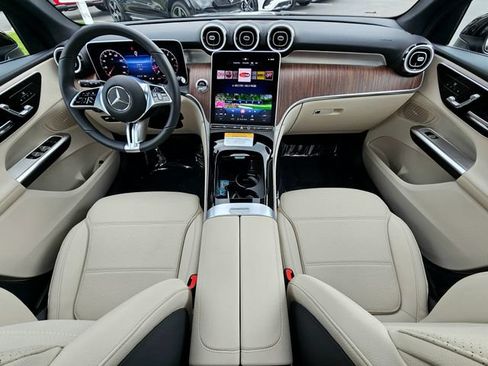 Certified 2026 Mercedes-Benz GLC 300 4MATIC image 25
