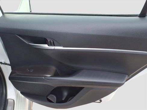 Used 2023 Toyota Camry XSE image 12