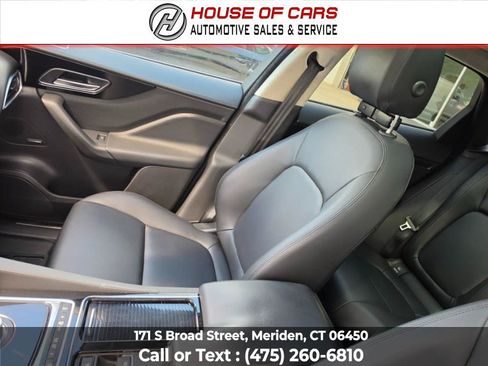 Used 2019 Jaguar F-PACE Premium AWD/4WD image 37