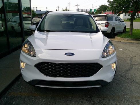 Used 2020 Ford Escape SEL AWD/4WD image 3