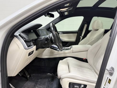 Used 2020 BMW X6 xDrive40i w/ Executive Package image 13