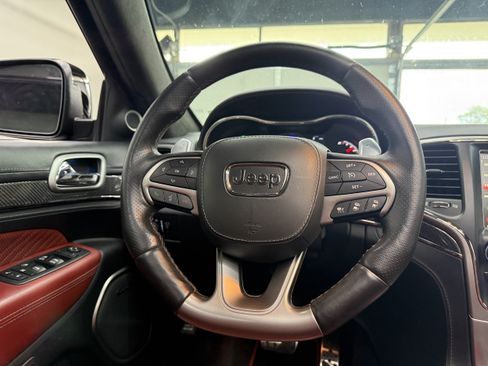 Used 2017 Jeep Grand Cherokee SRT AWD/4WD image 13