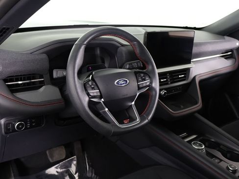 Used 2025 Ford Explorer ST AWD/4WD image 34