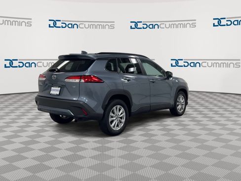 Used 2023 Toyota Corolla Cross LE FWD image 8