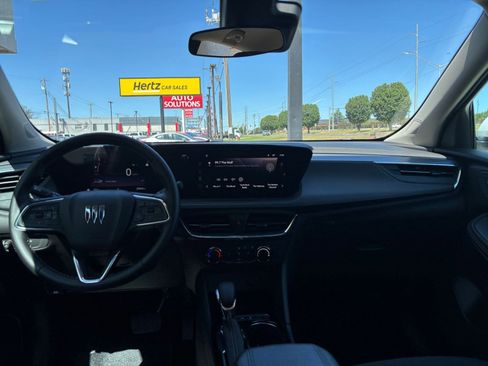 Used 2025 Buick Encore GX Preferred FWD image 32