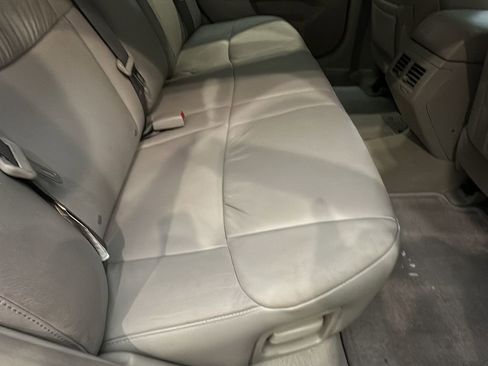 Used 2006 Toyota Avalon XLS image 14