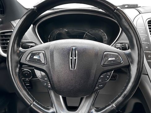 Used 2016 Lincoln MKX Reserve w/ Equipment Group 102A image 17