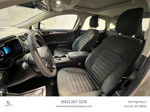 Used 2019 Ford Fusion SE image 9