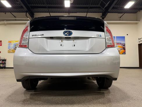 Used 2014 Toyota Prius Two image 18