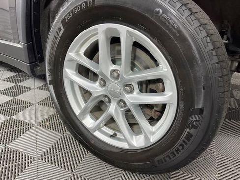 Used 2023 Jeep Grand Cherokee L Laredo w/ Luxury Tech Group I image 14