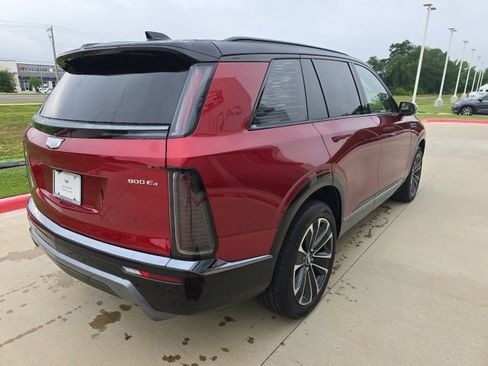 New 2026 Cadillac Vistiq Sport w/ LPO, Floor Liner Package image 5