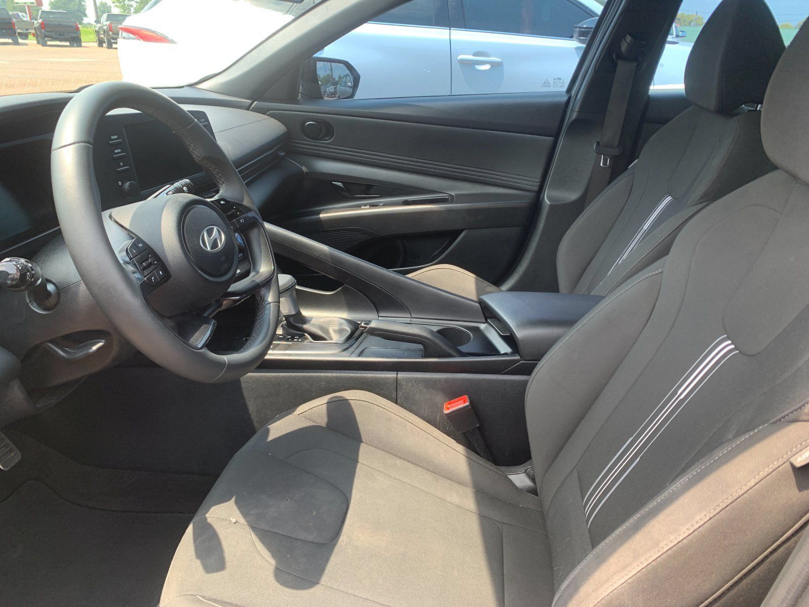 Used 2026 Hyundai Elantra Sport FWD image 12