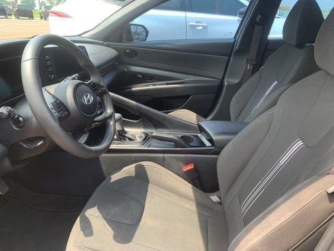 Used 2026 Hyundai Elantra Sport FWD image 12