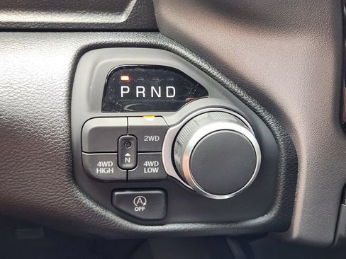 New 2026 RAM 1500 Express AWD/4WD image 19