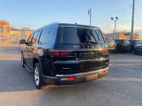 Used 2022 Jeep Wagoneer Series II AWD/4WD image 12
