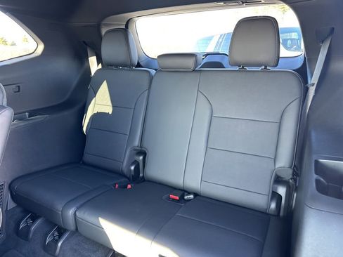 Used 2025 Buick Enclave Preferred image 14