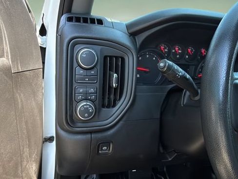 Used 2025 Chevrolet Silverado 3500 W/T AWD/4WD image 23