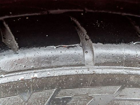 Used 2021 Dodge Challenger SRT Hellcat Redeye image 11