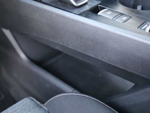 Used 2021 Nissan Rogue SV image 19