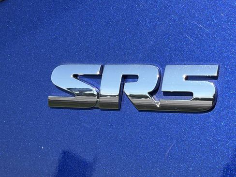 Used 2022 Toyota Tacoma SR5 AWD/4WD image 15