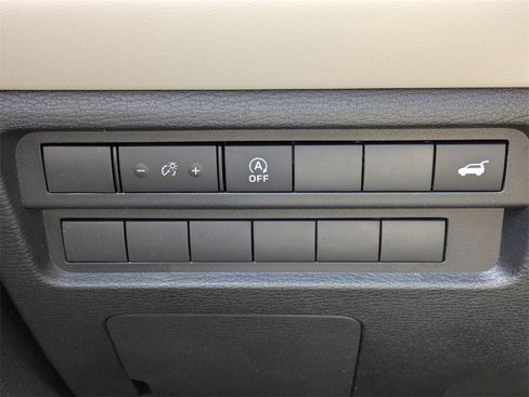 New 2026 Mitsubishi Outlander SE image 26