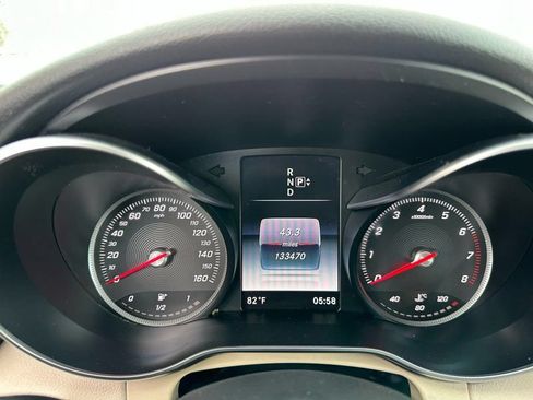 Used 2015 Mercedes-Benz C 300 4MATIC Sedan image 19