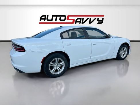 Used 2022 Dodge Charger SXT RWD image 7
