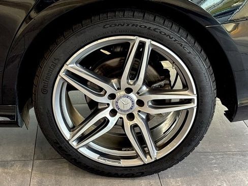 Used 2017 Mercedes-Benz E 300 E 300 image 37