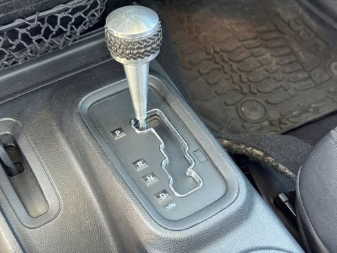 Used 2016 Jeep Wrangler Unlimited Sport AWD/4WD image 30